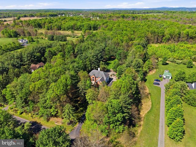 97 UNION RD, Frenchtown, NJ 08825
