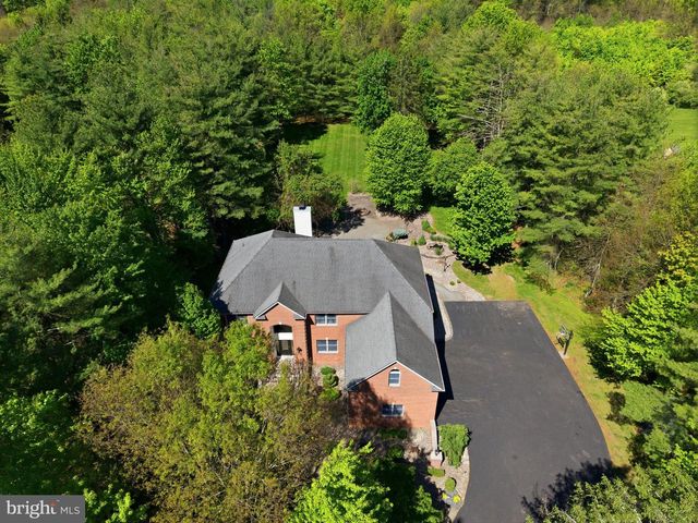97 UNION RD, Frenchtown, NJ 08825