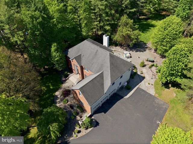 97 UNION RD, Frenchtown, NJ 08825