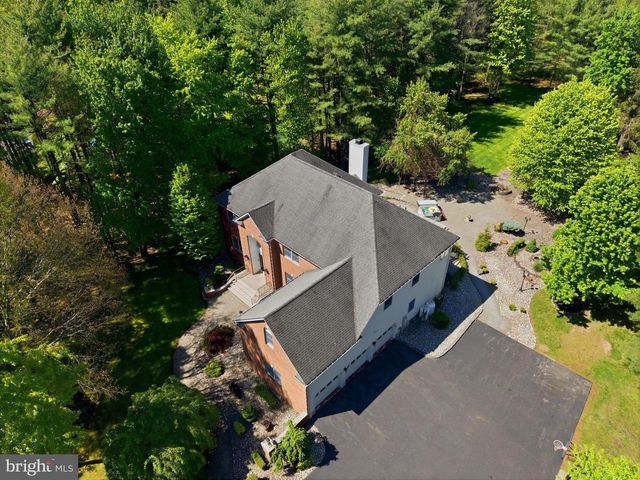 97 UNION RD, Frenchtown, NJ 08825