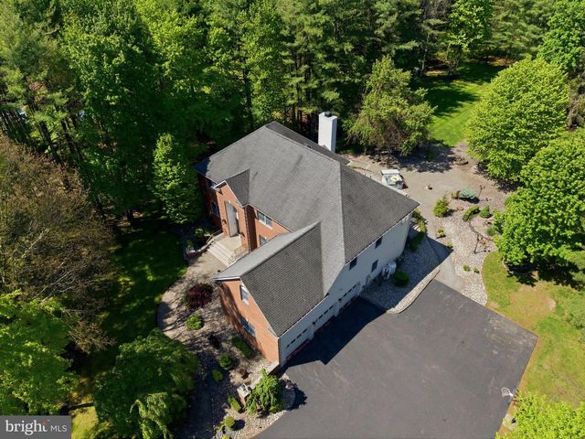 97 UNION RD, Frenchtown, NJ 08825