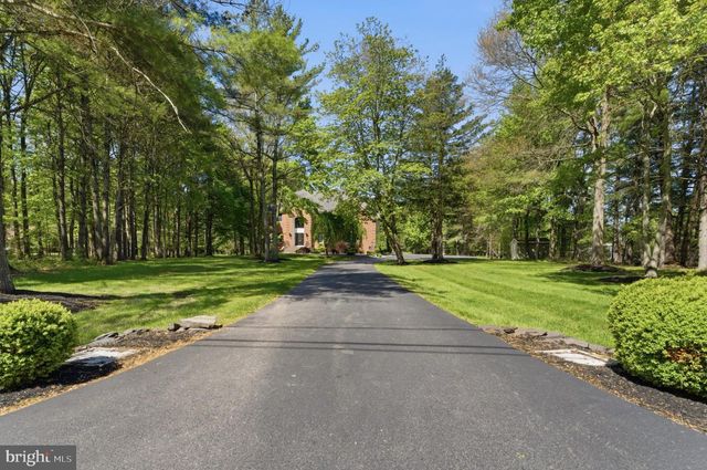 97 UNION RD, Frenchtown, NJ 08825