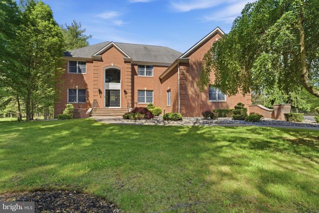 97 UNION RD, Frenchtown, NJ 08825