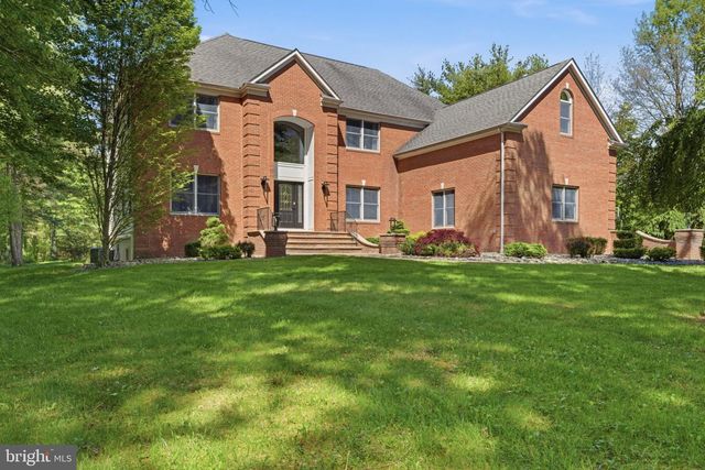 97 UNION RD, Frenchtown, NJ 08825