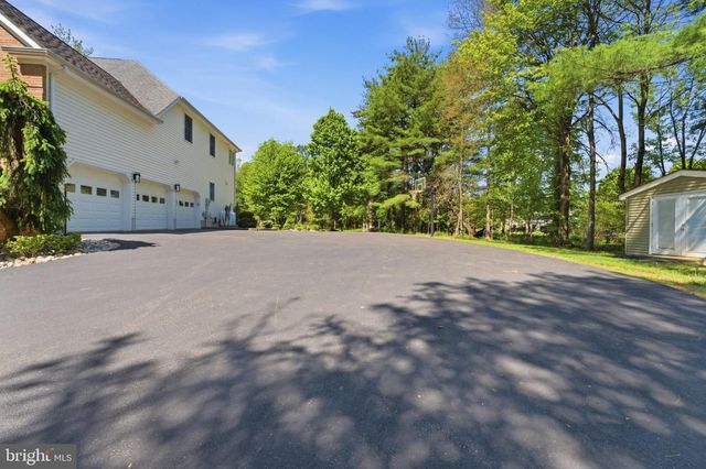 97 UNION RD, Frenchtown, NJ 08825