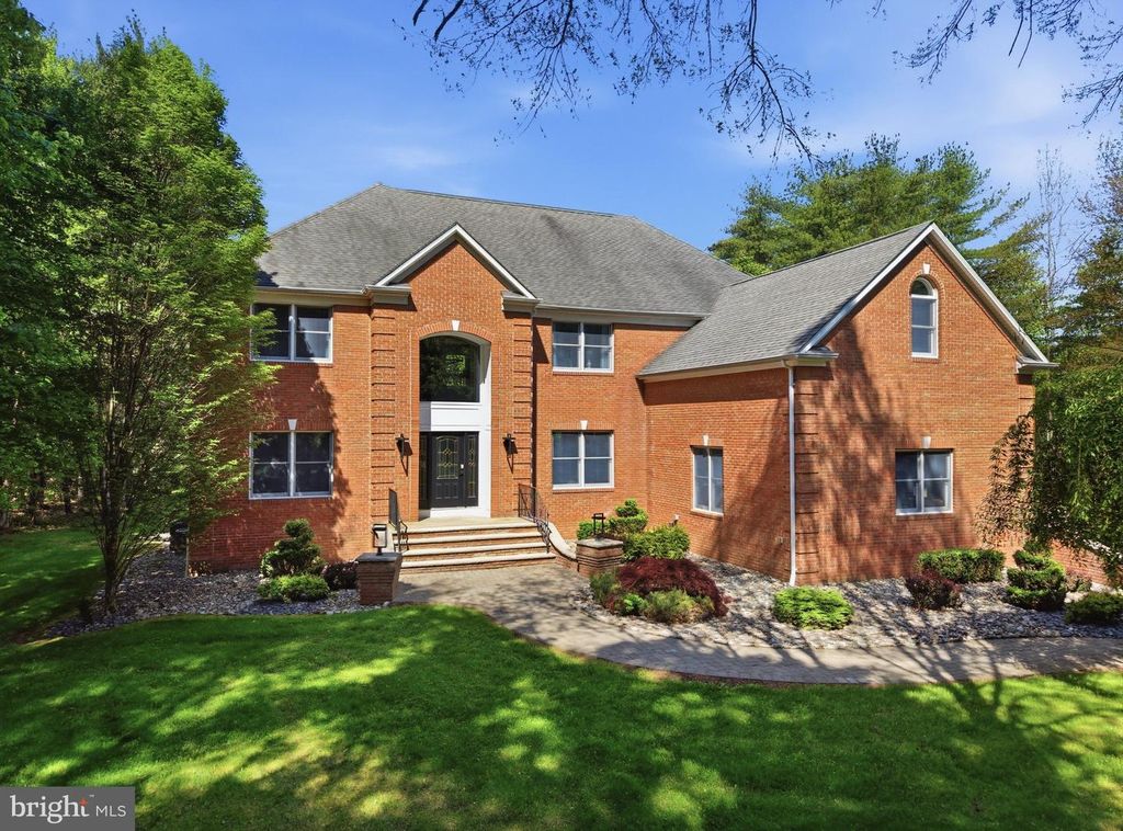 97 UNION RD, Frenchtown, NJ 08825