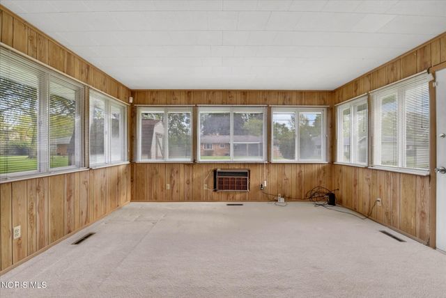 3555 Victory Avenue, Toledo, OH 43607