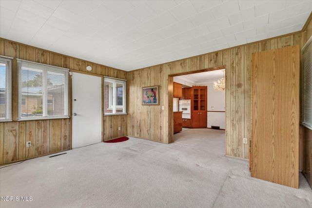 3555 Victory Avenue, Toledo, OH 43607