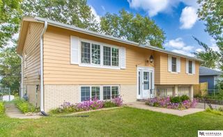 6317 N 68th Street, Omaha, NE 68104