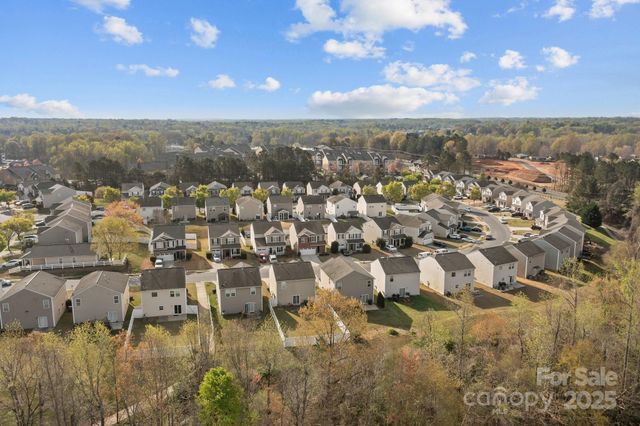 1028 Willow Wind Drive, Gastonia, NC 28054
