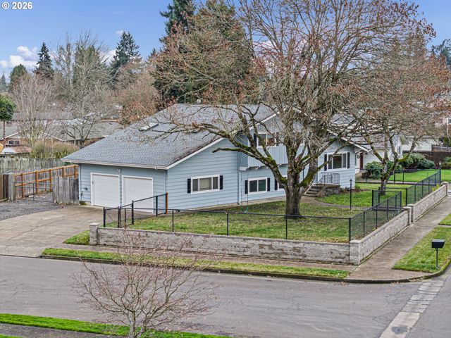 4795 THUNDERBIRD St, Eugene, OR 97404