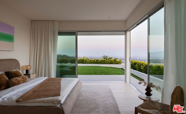 16705 Charmel Lane, Pacific Palisades (los Angeles), CA 90272