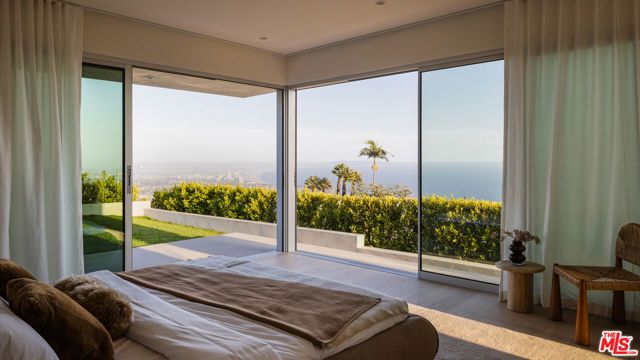 16705 Charmel Lane, Pacific Palisades (los Angeles), CA 90272