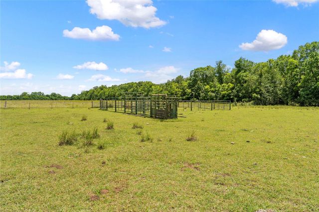 10840 Fm-442, Boling, TX 77420