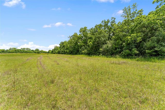 10840 Fm-442, Boling, TX 77420