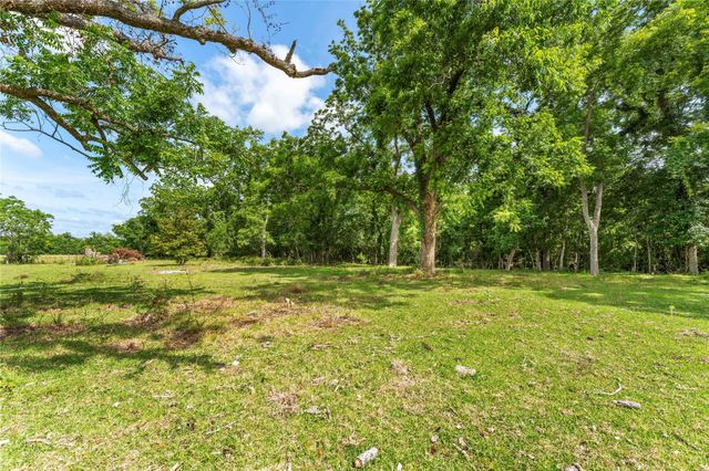 10840 Fm-442, Boling, TX 77420