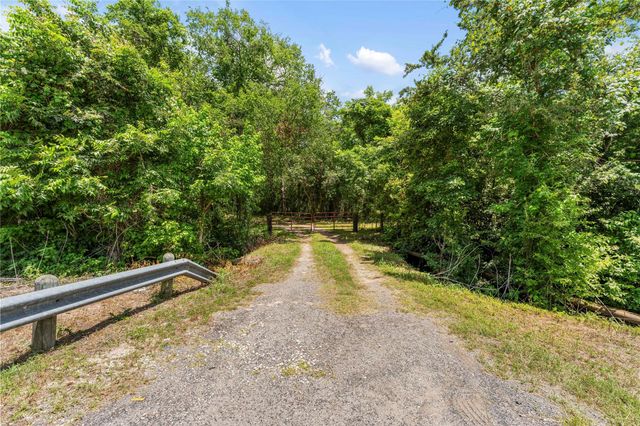 10840 Fm-442, Boling, TX 77420