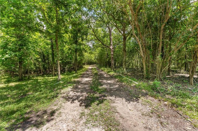 10840 Fm-442, Boling, TX 77420