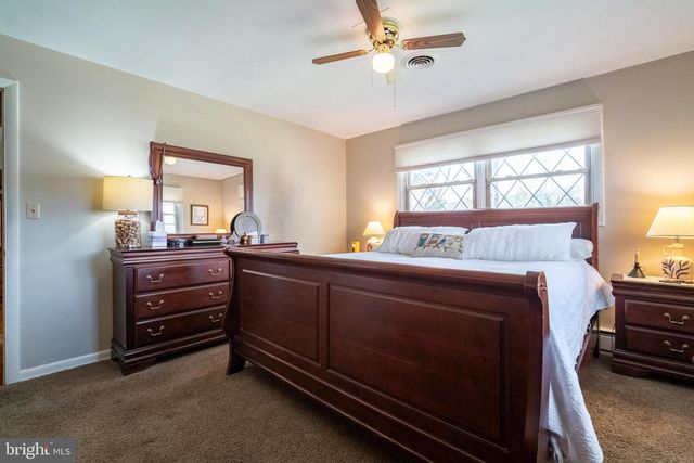 1140 CHESTNUT ST, Columbia, PA 17512