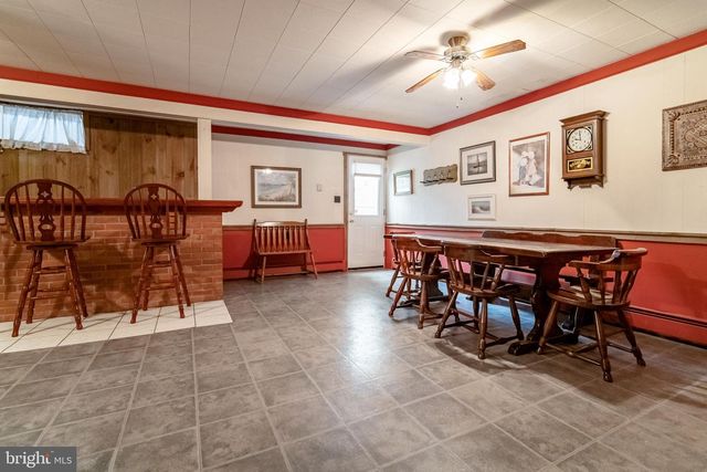 1140 CHESTNUT ST, Columbia, PA 17512