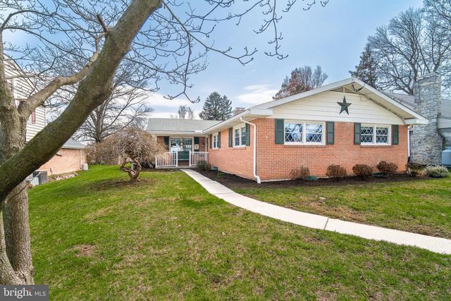 1140 CHESTNUT ST, Columbia, PA 17512