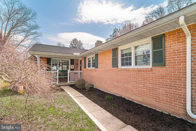 1140 CHESTNUT ST, Columbia, PA 17512