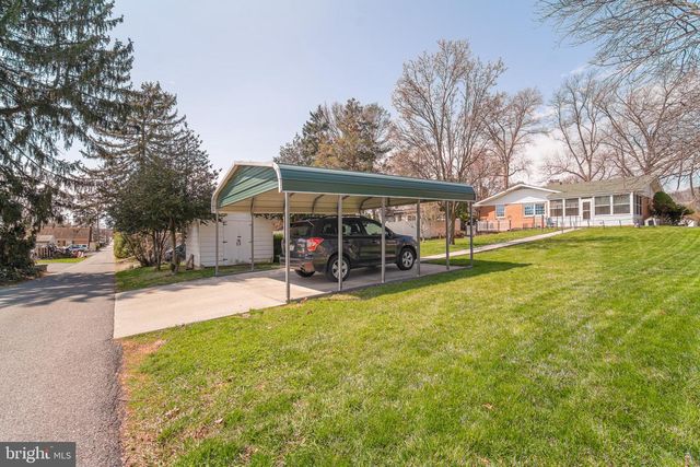 1140 CHESTNUT ST, Columbia, PA 17512