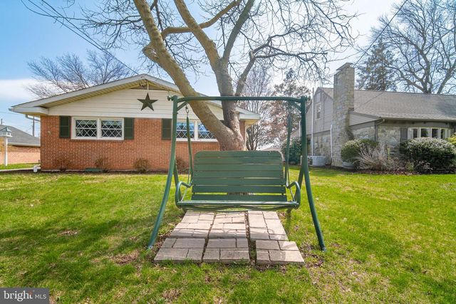 1140 CHESTNUT ST, Columbia, PA 17512