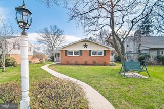 1140 CHESTNUT ST, Columbia, PA 17512