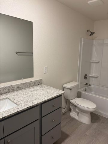 8126 E County Rd 114, Midland, TX 79706