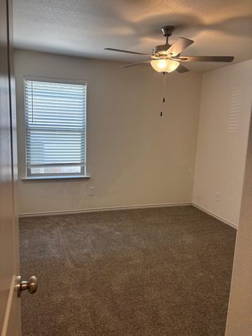 8126 E County Rd 114, Midland, TX 79706