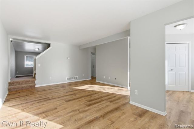 16253 Terrace Village Drive, Taylor, MI 48180