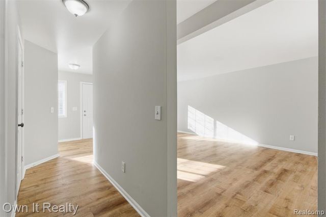 16253 Terrace Village Drive, Taylor, MI 48180