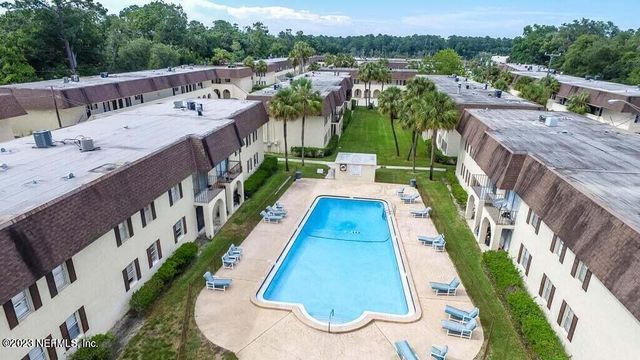 1735 EL CAMINO Road 5, Jacksonville, FL 32216