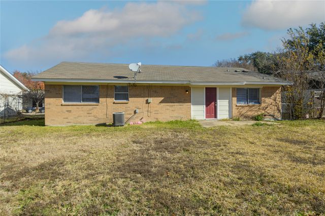 507 Southlake Drive, Forney, TX 75126