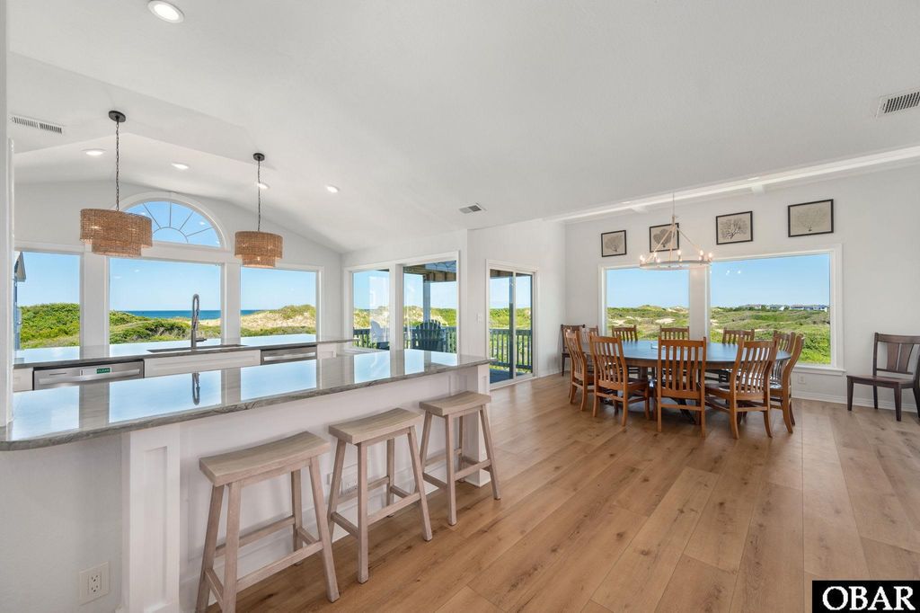 Image 13 of property listing at 614 Tern Arch, Corolla, NC 27927