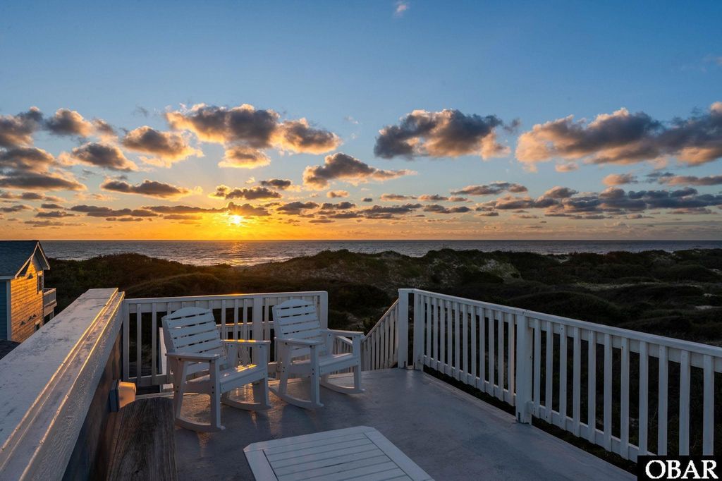 Image 22 of property listing at 614 Tern Arch, Corolla, NC 27927