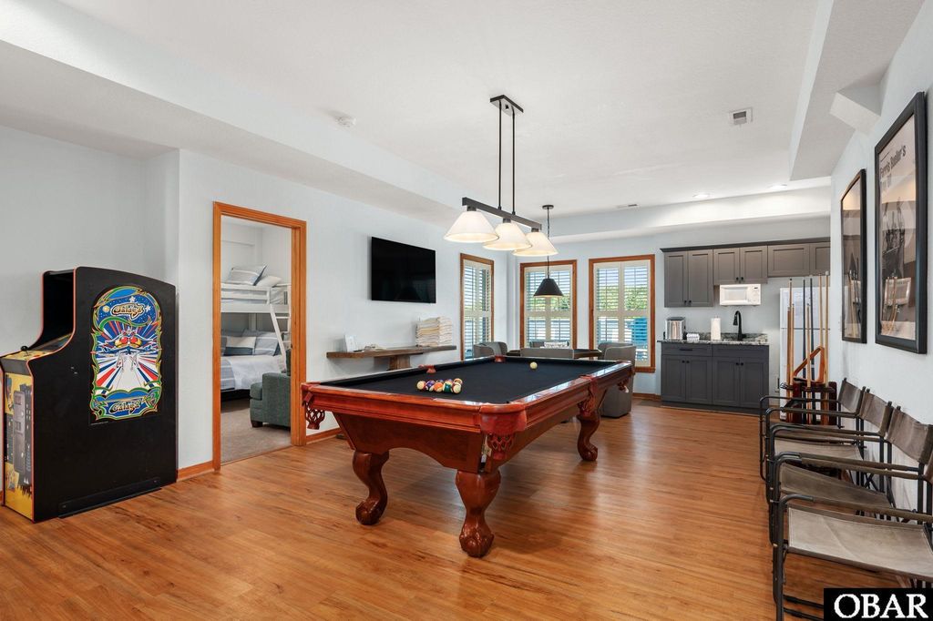 Image 25 of property listing at 614 Tern Arch, Corolla, NC 27927