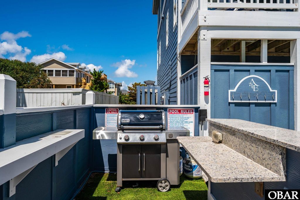 Image 36 of property listing at 614 Tern Arch, Corolla, NC 27927