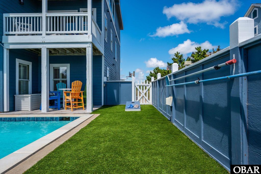 Image 38 of property listing at 614 Tern Arch, Corolla, NC 27927