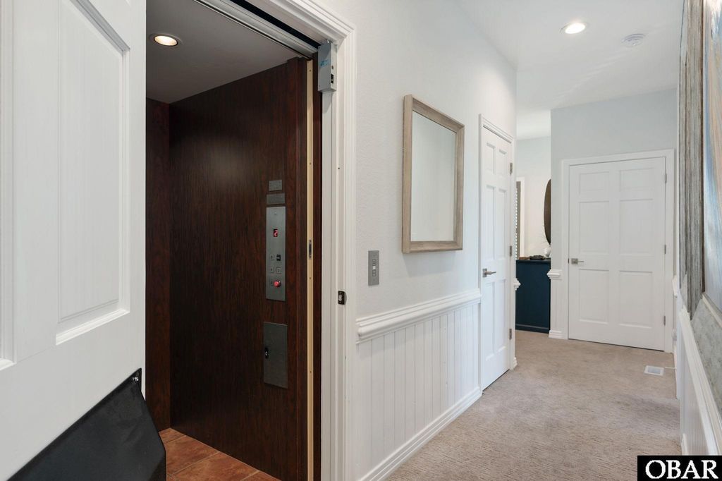 Image 69 of property listing at 614 Tern Arch, Corolla, NC 27927