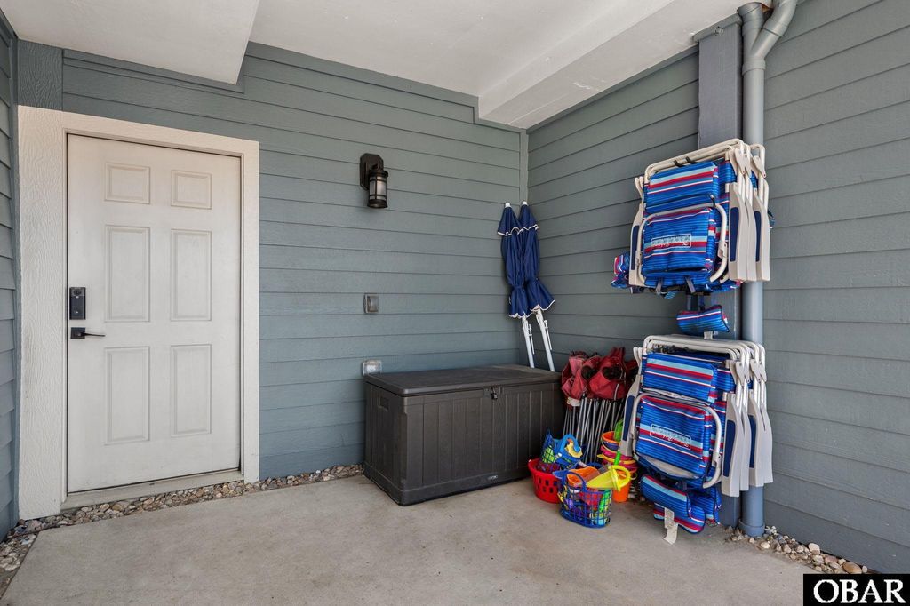 Image 79 of property listing at 614 Tern Arch, Corolla, NC 27927