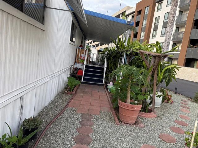 8111 Stanford 128, Garden Grove, CA 92841