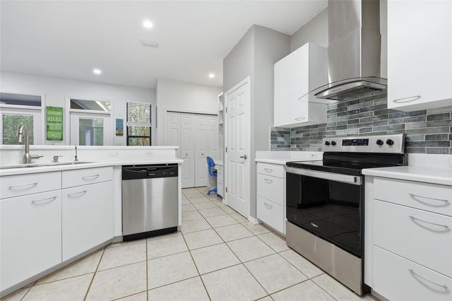 928 NW 120TH STREET, Gainesville, FL 32606