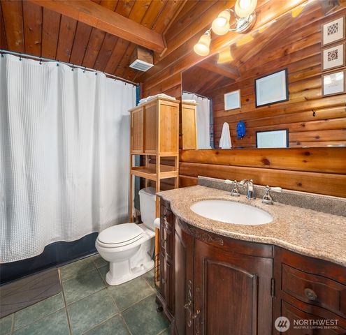 26190 N Highway 101, Hoodsport, WA 98548