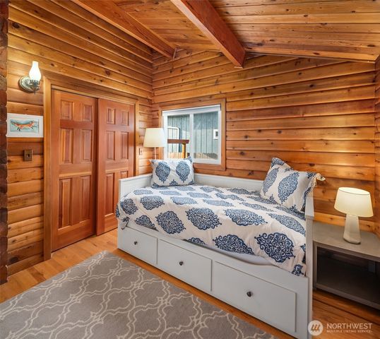 26190 N Highway 101, Hoodsport, WA 98548