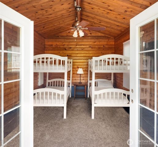 26190 N Highway 101, Hoodsport, WA 98548