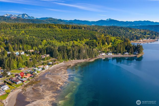 26190 N Highway 101, Hoodsport, WA 98548