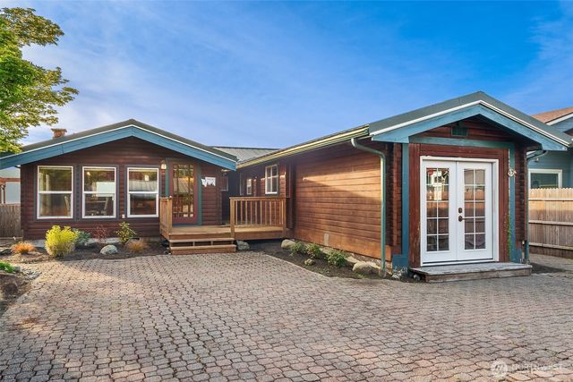 26190 N Highway 101, Hoodsport, WA 98548