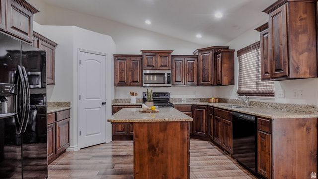 1115 S 1425 W, Clearfield, UT 84015
